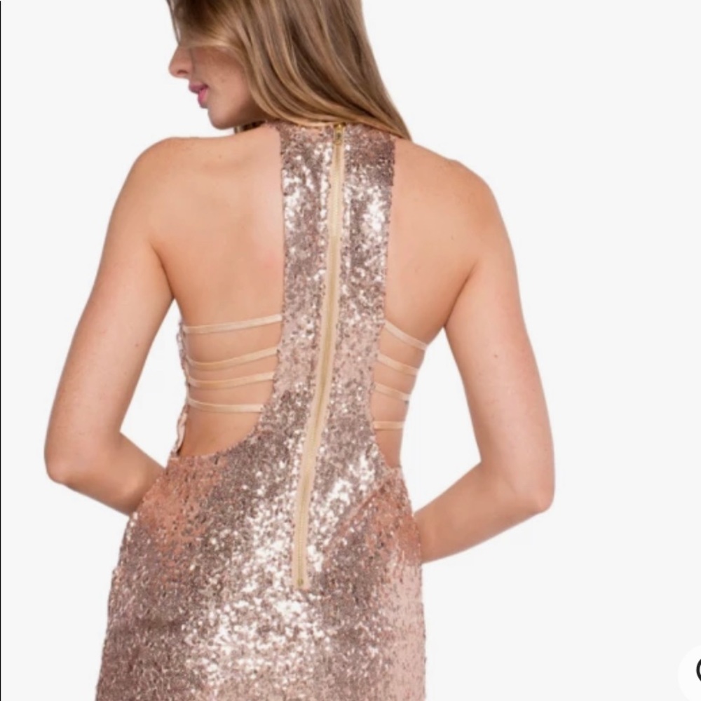 ✨GORGEOUS✨ rose gold sequin cutout cocktail dress